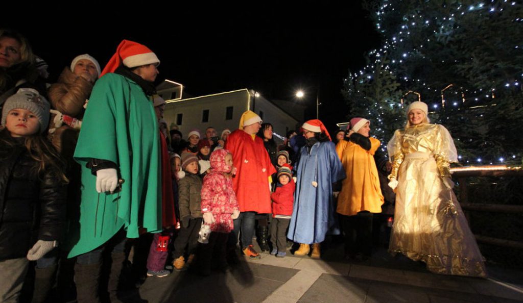 POZDRAV ZIMI IN PRAZNIK LUČI 2014