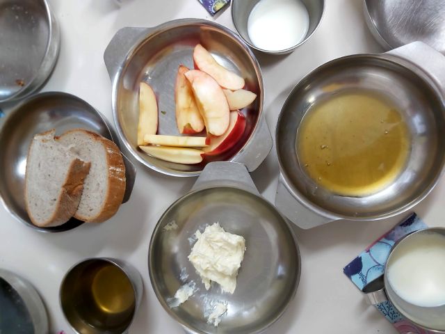 Slovenski tradicionalni zajtrk z županom