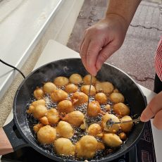 Pustno sladkanje v skupini Hišni škrati