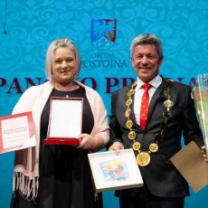 ŽUPANOVO PRIZNANJE VRTCU POSTOJNA OB OBČINSKEM PRAZNIKU
